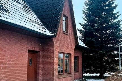 Haus Berne - 5 Zimmer, 120 m&sup2;, 1.450&euro; | Angebot:24806363