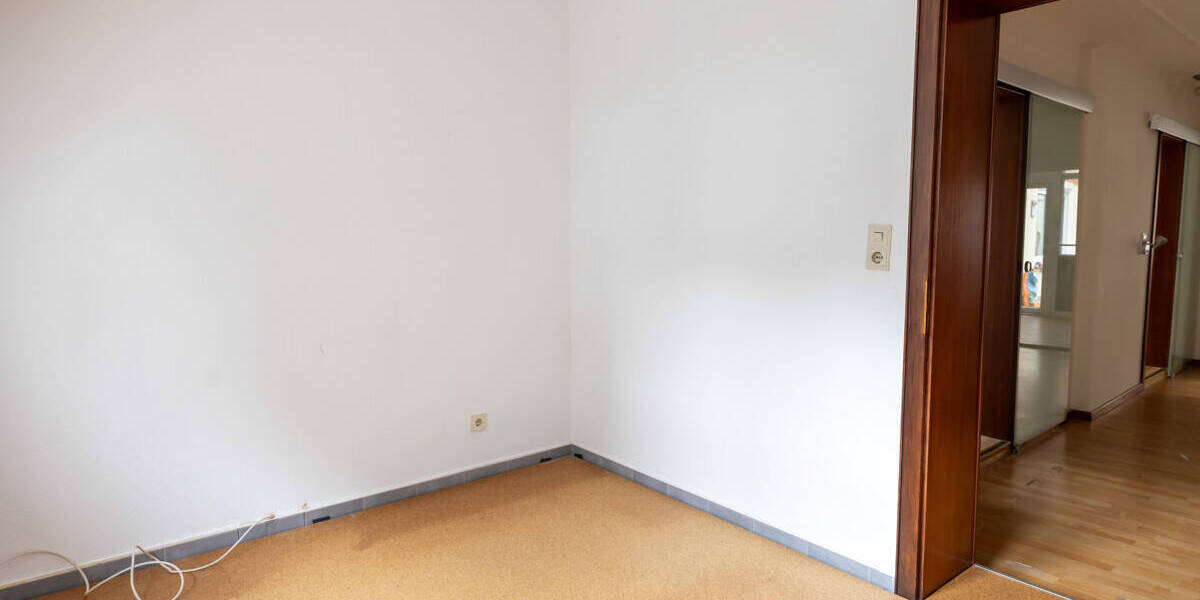 Etagenwohnung Ganderkesee Neuenlande - 6 Zimmer, 145 m&sup2;, 137.000&euro; | Angebot:25846192
