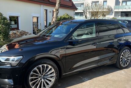 Audi e-tron 101.500 km 31.999 &euro; Osterholz-Scharmbeck 27711