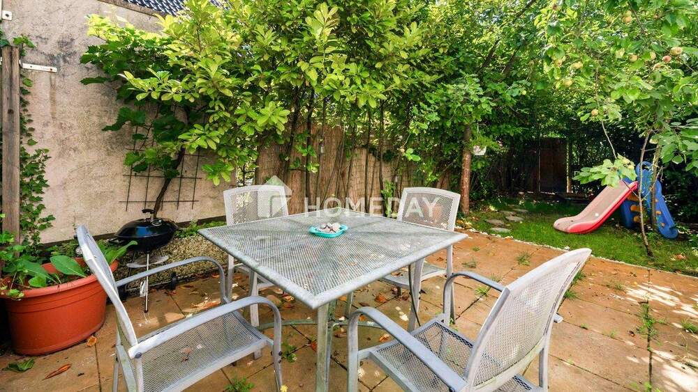 Bezugsfrei ab 01.07.26 - Zweifamilienhaus mit Gartenanteil & Terrasse 7 zimmer