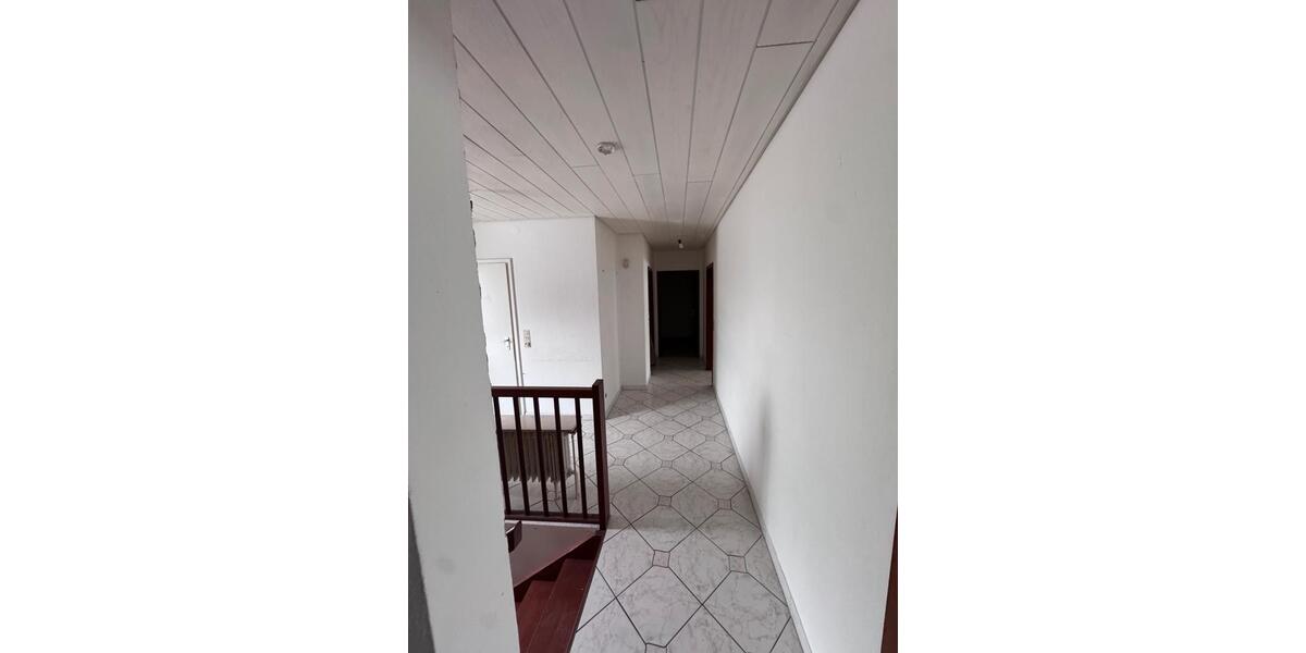 Einfamilienhaus Oyten - 1 Zimmer, 108 m&sup2;, 1.500&euro; | Angebot:25131405