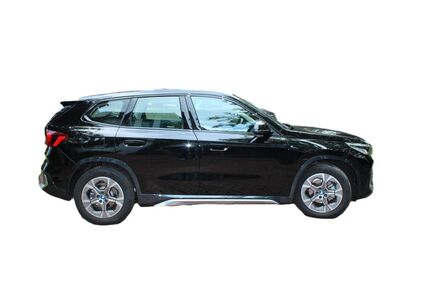 BMW iX1 18.415 km 41.800 € Stuhr 28816