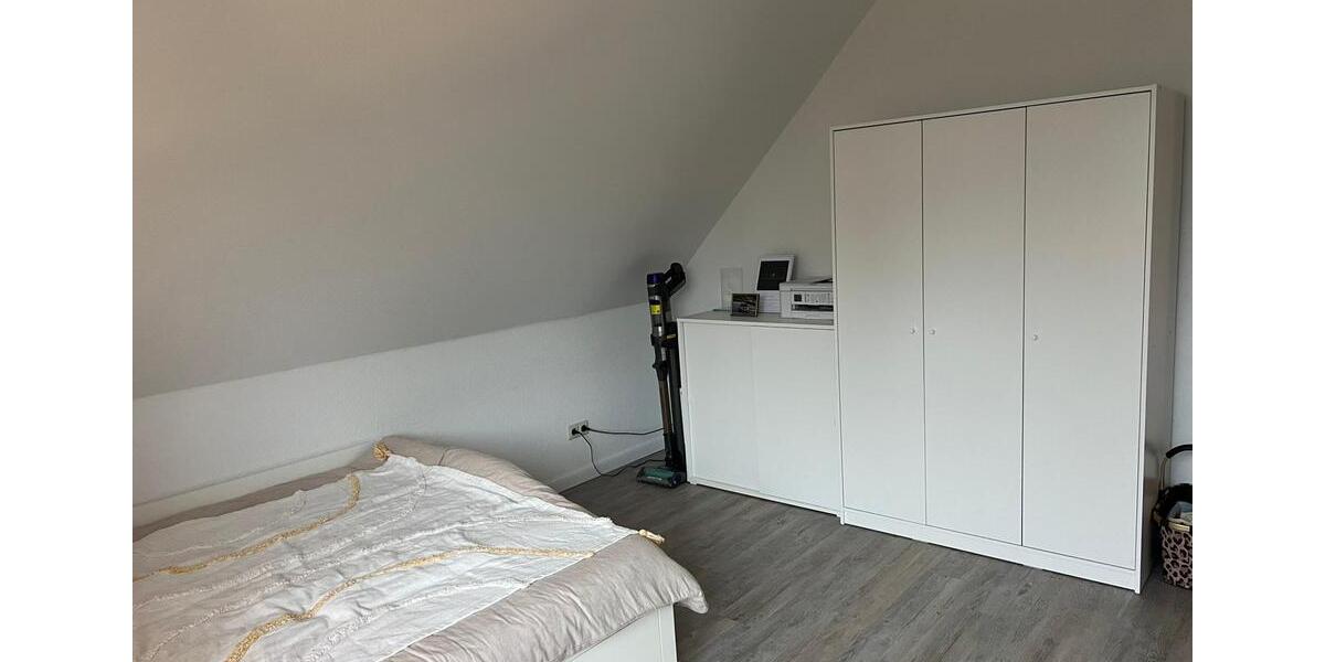 Dachgeschoßwohnung Tarmstedt - 3 Zimmer, 92 m&sup2;, 1.090&euro; | Angebot:26448065