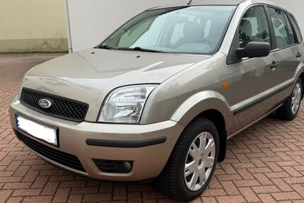 Ford Fusion 165.500 km 1.999 &euro; Bremen 28755