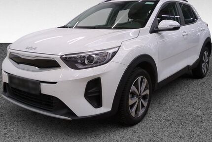 Kia Stonic 16.548 km 18.880 &euro; Bremen 28357