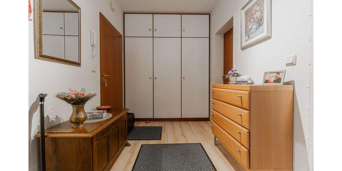 Etagenwohnung Bremen Lehe - 2 Zimmer, 67 m&sup2;, 165.000&euro; | Angebot:25680928