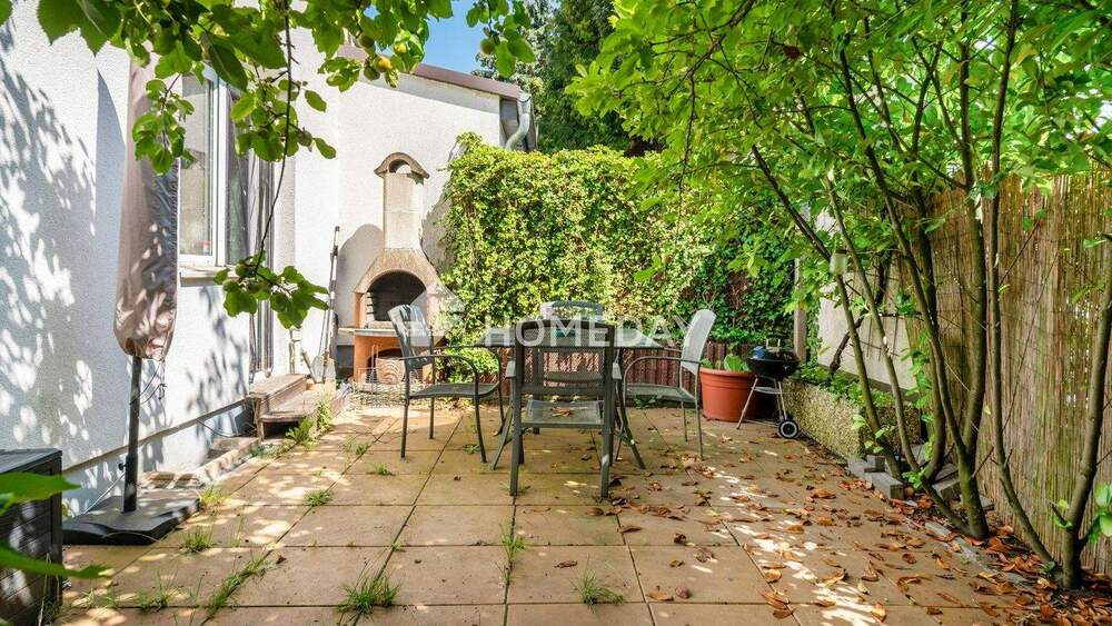 Bezugsfrei ab 01.07.26 - Zweifamilienhaus mit Gartenanteil & Terrasse 7 zimmer