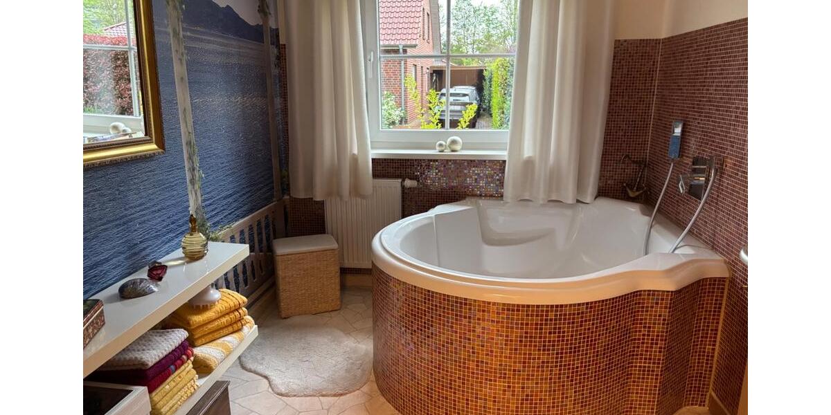 Bungalow Hude (Oldenburg) - 3 Zimmer, 121 m&sup2;, 429.000&euro; | Angebot:26421359