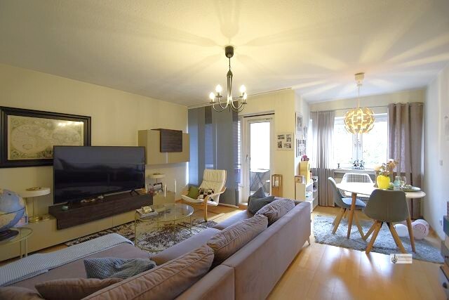 Gemütliche ETW + EBK + Balkon direkt am Sodenmattsee sehr gepflegter Zustand für 1 Pärchen mit 1 Kind 3 zimmer