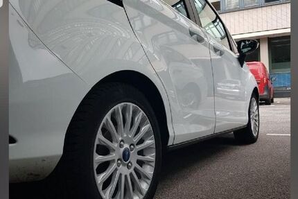 Ford B-Max 177.400 km 1.800 &euro; Bremen 28327