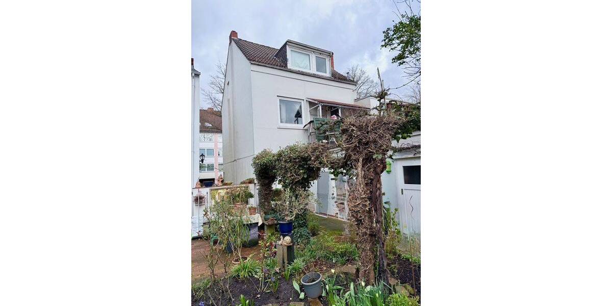 Mehrfamilienhaus, Wohnhaus Bremen Radio Bremen - 6 Zimmer, 152 m&sup2;, 420.000&euro; | Angebot:26554400