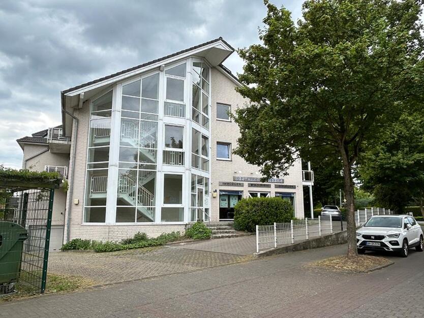 LadenBürofläche in bester Geschäftslage von Stuhr-Brinkum. zimmer
