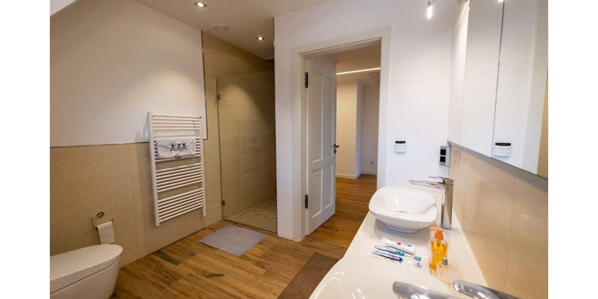 Einfamilienhaus Oyten - 6 Zimmer, 450 m&sup2;, 1.400.000&euro; | Angebot:25680908