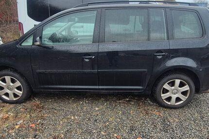 VW Touran 200.000 km 2.999 &euro; Achim 28832