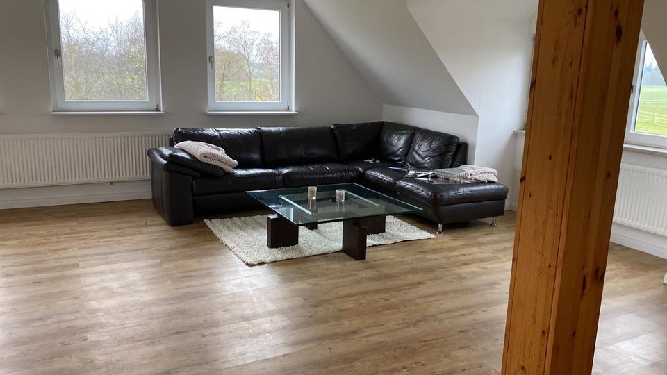 Dachgeschoßwohnung Ottersberg - 3 Zimmer, 110 m&sup2;, 600&euro; | Angebot:25057168