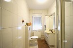 Großes modernisiertes EFH + EBK + Wintergarten + 2 Bäder mit 2 Stellplätzen vor dem Haus