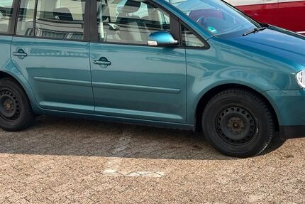 VW Touran 243.000 km 2.150 &euro; Bremen 28207