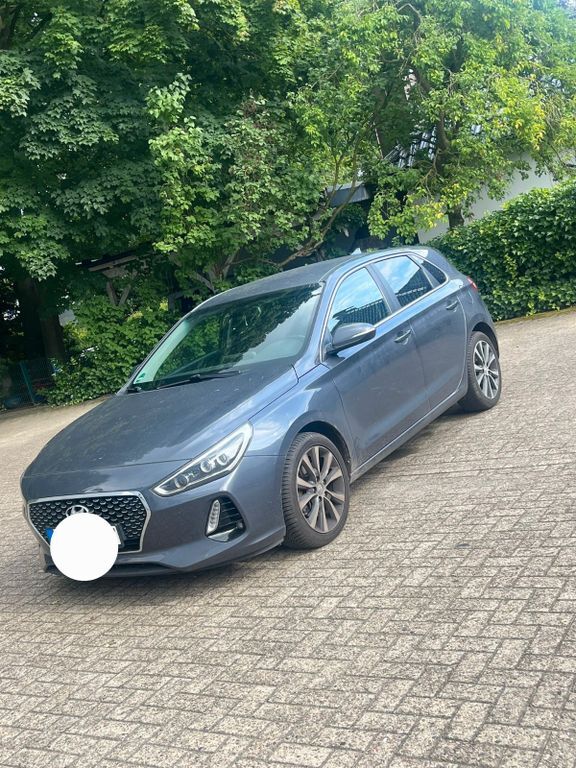 i30