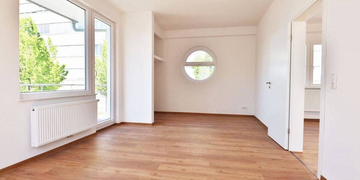 Gewerbeobjekt Bremen Neuenland - 2 Zimmer, 132 m&sup2;, 1.140&euro; | Angebot:26817074