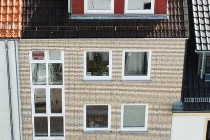 Haus Bremen Neustadt - 14 Zimmer, 345 m&sup2;, 990.000&euro; | Angebot:27213498