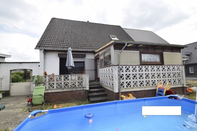 Neubau aus 2020 mit Einliegerwohnung für 1 Person 5 zimmer