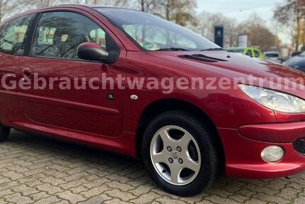 Peugeot 206 112.000 km 2.490 &euro; Bremen 28207