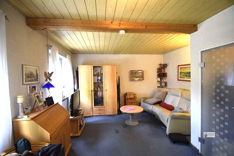 Solides Reihenmittelhaus Ideal für Familie mit 4 Personen auch für Home Office +EBK +Garage +Garten - Reihenhaus Bremen Neustadt | Angebot:26560638
