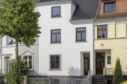 Haus Bremen Hohentor - 6 Zimmer, 229 m&sup2;, 390&euro; | Angebot:26879417