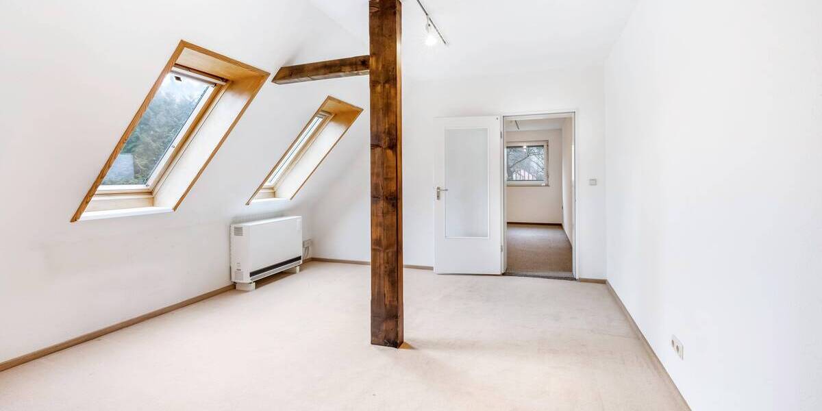 Einfamilienhaus Oyten Oyterdamm - 7 Zimmer, 392 m&sup2;, 485.000&euro; | Angebot:25862502