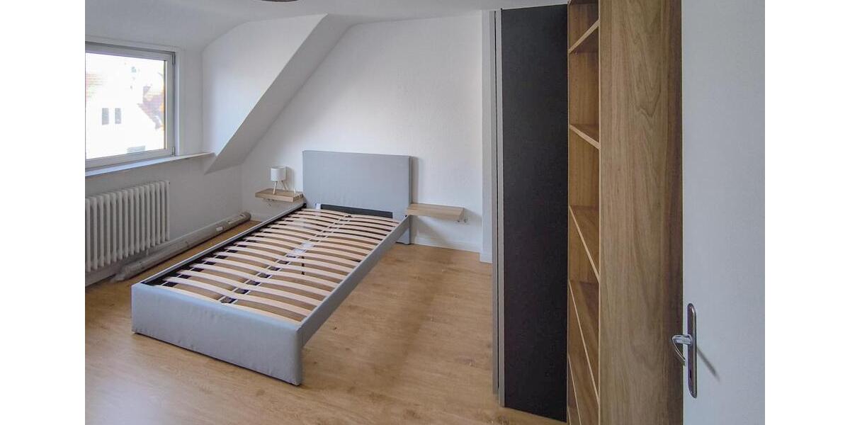 Dachgeschoßwohnung Bremen Neustadt - 2 Zimmer, 50 m&sup2;, 960&euro; | Angebot:24394377