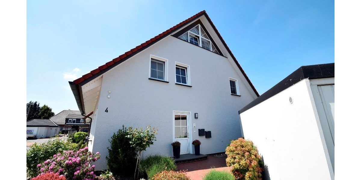 Gemütliche + renovierte Maisonette-Wohnung EBK, vielseitig nutzbarer Spitzboden Garage + Stellplatz - Etagenwohnung Syke / Steimke Steimke | Angebot:24149149