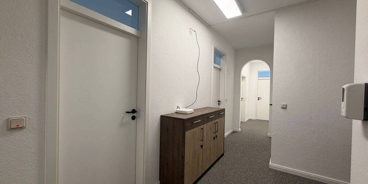 Gewerbeobjekt Stuhr Brinkum - 5 Zimmer, 85 m&sup2;, 750&euro; | Angebot:26703175