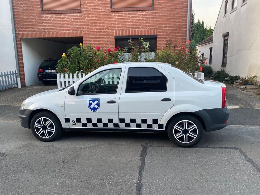 Dacia Logan 257.777 km 999 € Bremen 28779