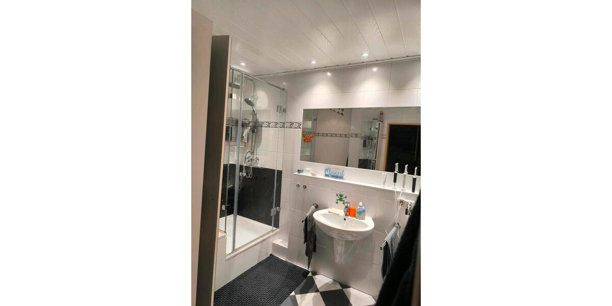 Reihenhaus Schwanewede - 5.5 Zimmer, 136 m&sup2;, 250.000&euro; | Angebot:26213122