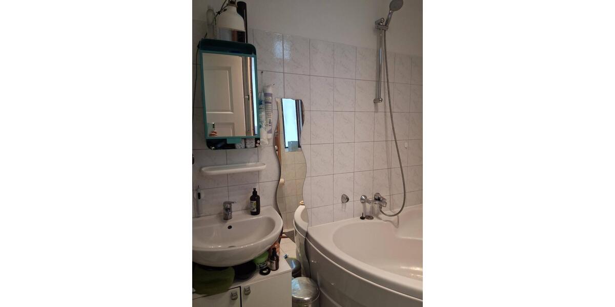 Etagenwohnung Bremen Neustadt - 2.5 Zimmer, 65 m&sup2;, 1.150&euro; | Angebot:26587975