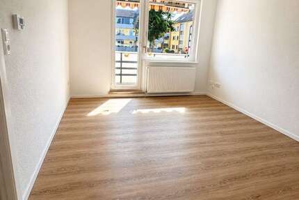Wohnung Bremen Häfen - 3 Zimmer, 49 m&sup2;, 850&euro; | Angebot:27159711