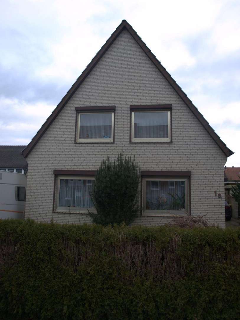 Haus zum Kaufen in Bremen 280.000 € 140 m² 6 zimmer