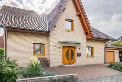 Haus Bremen Blockland - 6 Zimmer, 249 m&sup2;, 799.000&euro; | Angebot:24896568