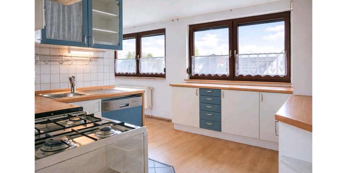 Dachgeschoßwohnung Achim - 2 Zimmer, 100 m&sup2;, 1.100&euro; | Angebot:25943327