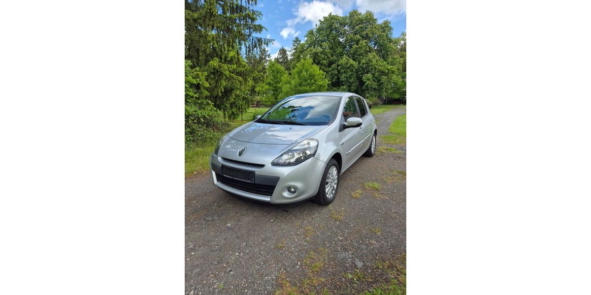 Renault Clio 137.911 km 4.370 &euro; Grasberg 28879