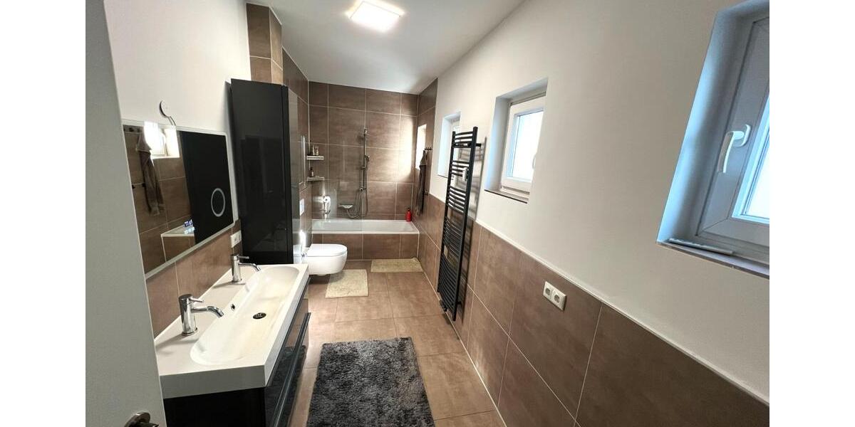 Mehrfamilienhaus, Wohnhaus Bremen Blumenthal - 8 Zimmer, 250 m&sup2;, 625.000&euro; | Angebot:26134214