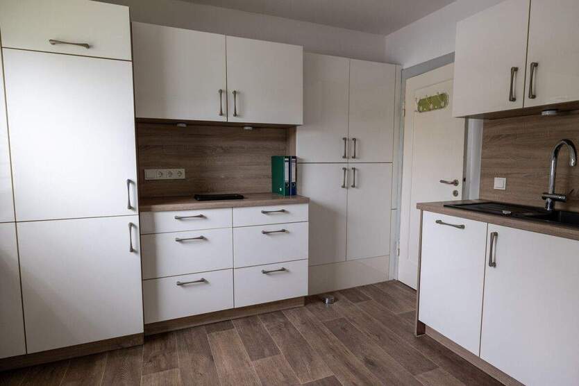 *** EFH - 2 ZKB - RENOVIERT und SANIERT in 2017 mit GARAGE *** 2 zimmer