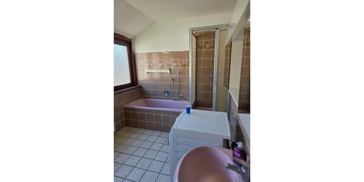 Einfamilienhaus Stuhr - 7 Zimmer, 200 m&sup2;, 1.500&euro; | Angebot:25882466