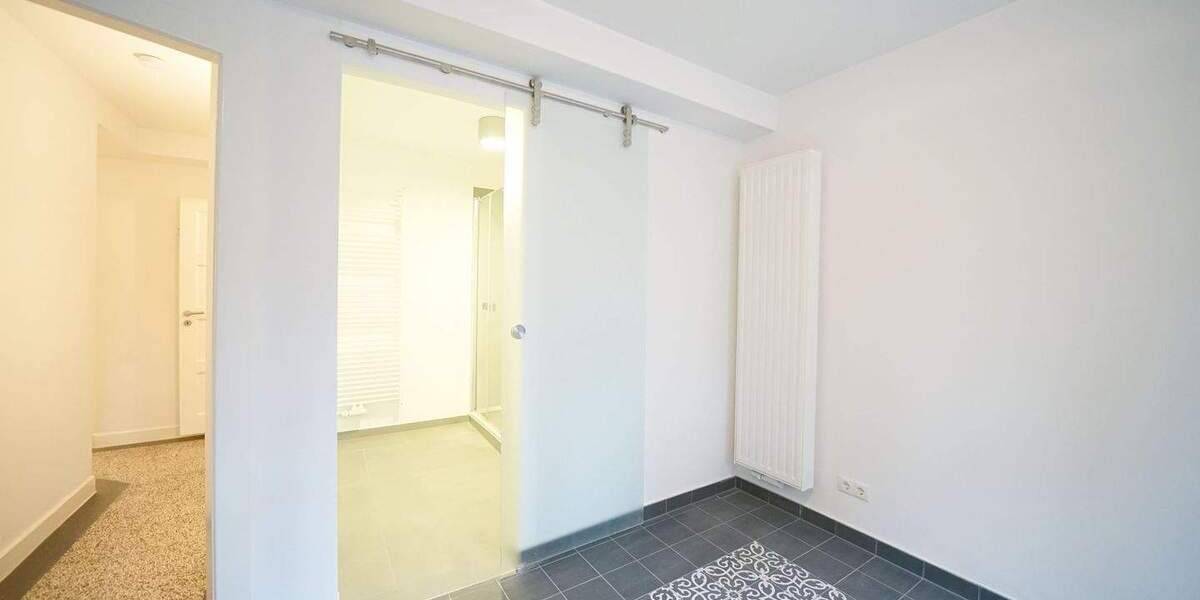 Reihenmittelhaus Bremen Schwachhausen - 8 Zimmer, 207 m&sup2;, 949.000&euro; | Angebot:25769345