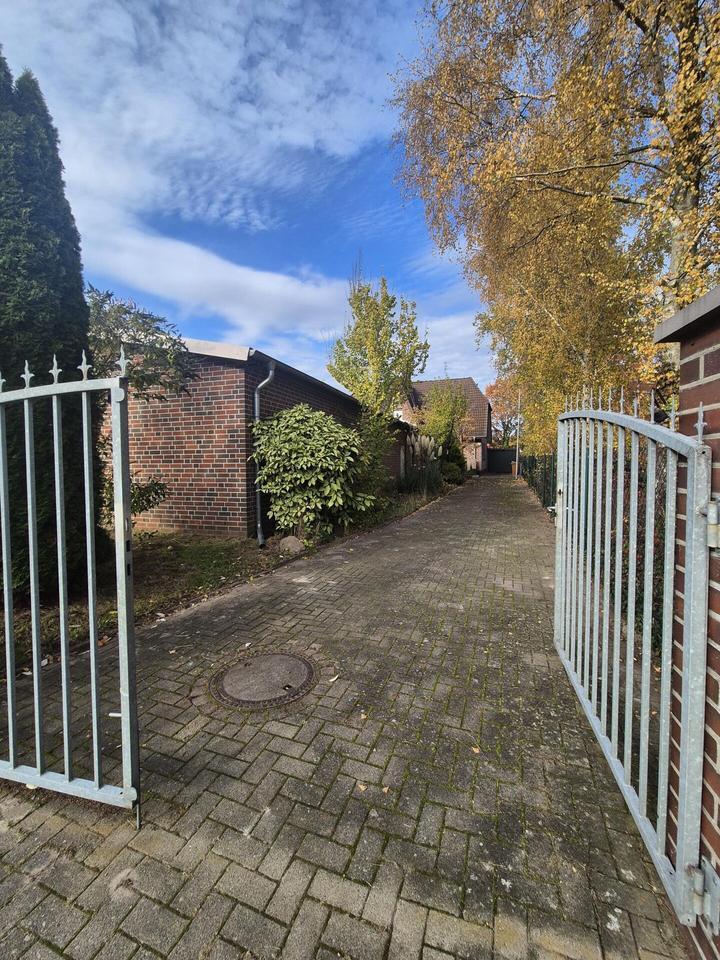 Wohn- und Gewerbeobjekt mit Halle, Büro, Garage und Wohnhaus in Bassum zimmer