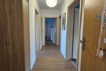3 Zimmerwohnung im Dachgeschoss in ruhiger & zentraler Lage in Bremen Rönnebeck sucht ruhigen Mieter