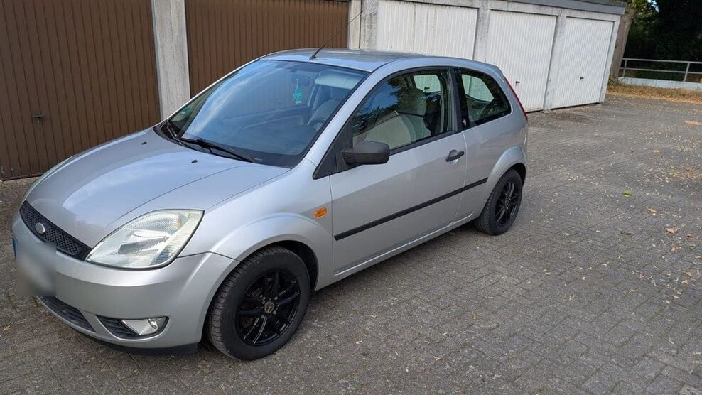 Ford Fiesta 118.485 km 2.500 € Langwedel 27299