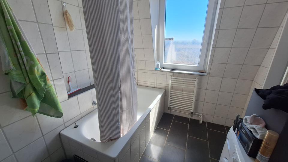 Dachgeschoßwohnung Bremen Neustadt - 2 Zimmer, 35 m&sup2;, 110.000&euro; | Angebot:27128494