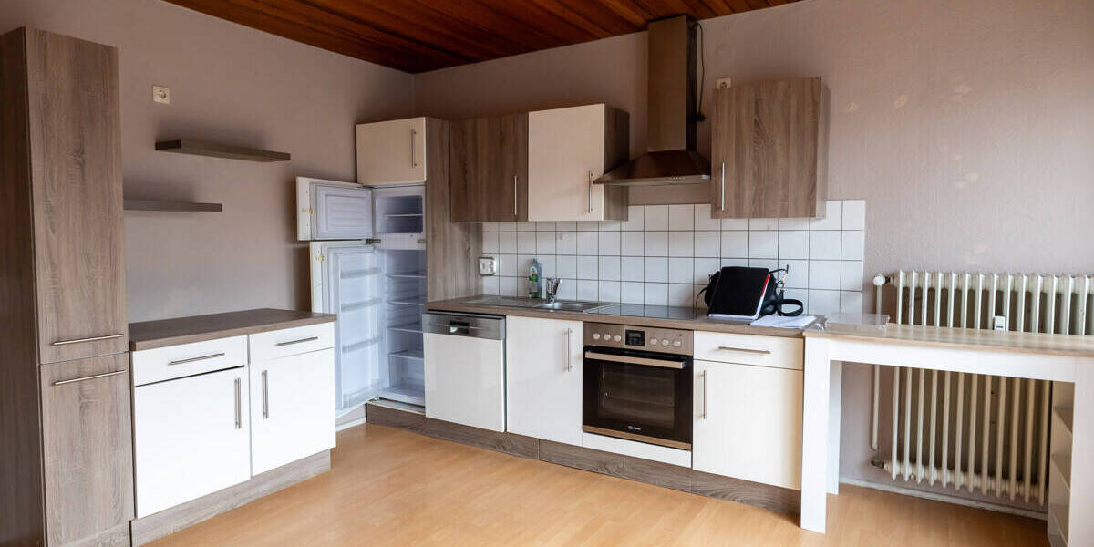 Mehrfamilienhaus, Wohnhaus Delmenhorst Iprump/Varrelgraben - 7 Zimmer, 286 m&sup2;, 297.000&euro; | Angebot:25821104