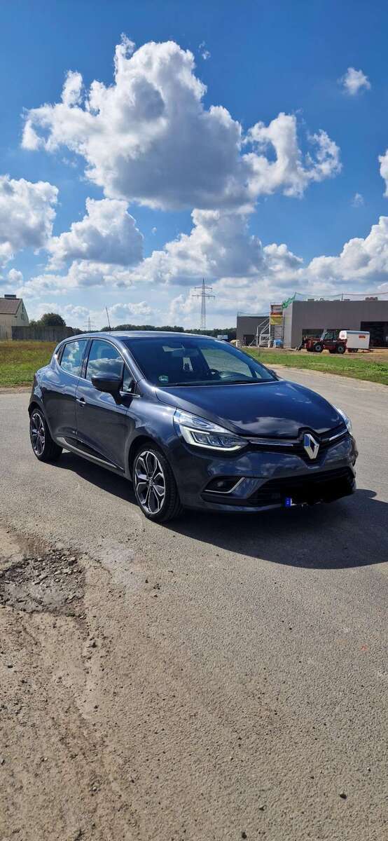 Renault Clio 122.000 km 7.500 € Twistringen 27239